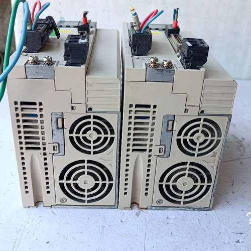 议价-禾川伺服驱动器1KW,SV-X3DA100A-A,拆机拆下来 - 图1