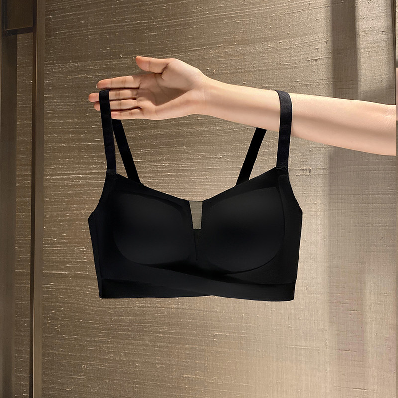 大胸显小女夏季无痕无钢圈抹胸 闺蜜丫头文胸