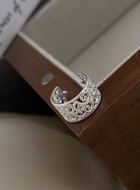 镂空芭蕾耳骨夹纯银花纹轻奢饰品