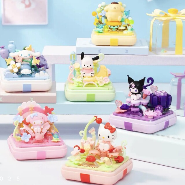 Moonlight Society Sanrio Melody Love Star Wish Fingertip Ring Big-Eared Dog Perfume Bottle Assembled Le Toy Building Blocks
