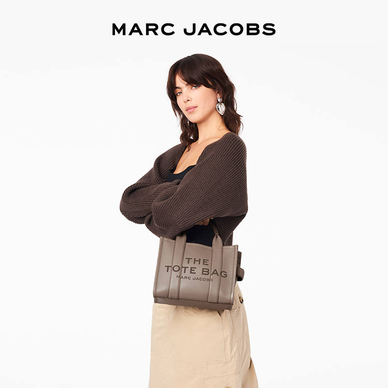 MARC JACOBS TOTE小号牛皮纯色托特包多巴胺穿搭-图3