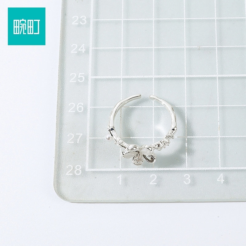 Wanding Sweet Daisy Ring Opening Adjustable Female Niche Design Ring Light Luxury High-end Accessories