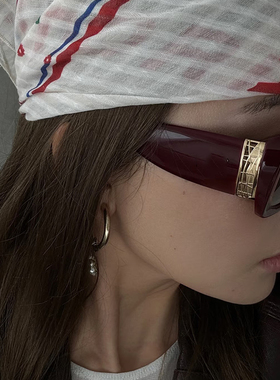 复古港风酒红色墨镜女潮2025新方形圆脸显瘦高级感防紫外线太阳镜