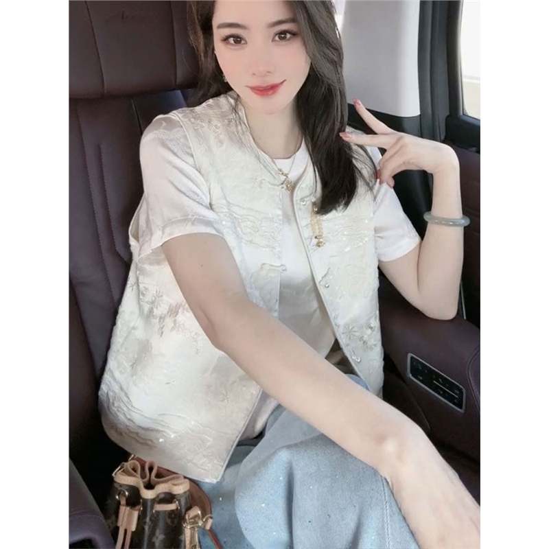 新中式女装2024春款唐装高端白色国风盘扣马甲短袖上衣两件套装女-图1