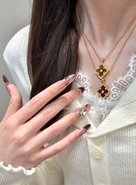 黄铜意大利新款歌剧院四叶草天然石贝壳项链轻奢高级感精致百搭女