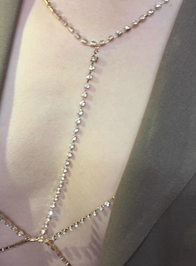 胸链身体链条男士大码200斤男款皓石闪钻不掉色项链饰品性感男生