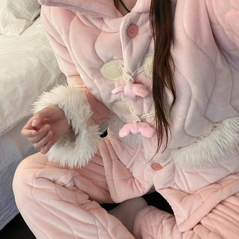 可爱萌系小猪皮杰三层夹棉睡衣女冬季新款大码舒适居家保暖套装,淘宝优惠券,粉丝福利购,淘宝优惠卷