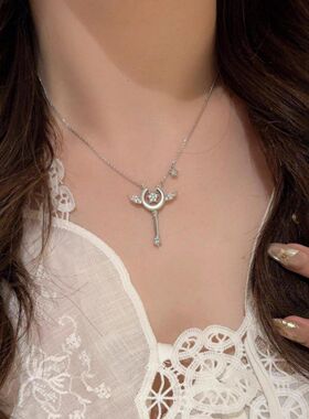少女项链精致小众巧文艺魔法棒项白贝吊女精轻奢百搭小饰级感饰