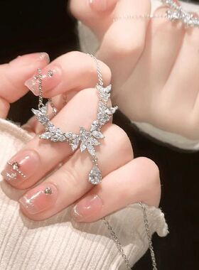 轻奢超仙锆石项链女2025年新款