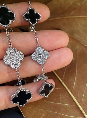 童锦程同款手链男女时尚轻奢高级感四叶花幸运草情侣手饰配饰