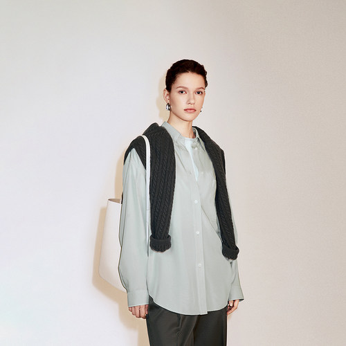 OCHIRLY欧时力 莫代尔宽松长袖衬衫女中长时尚静奢2024秋季新品 - 图2