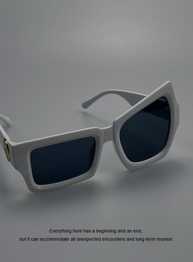 无聊了戴个挑逗镜！太阳镜