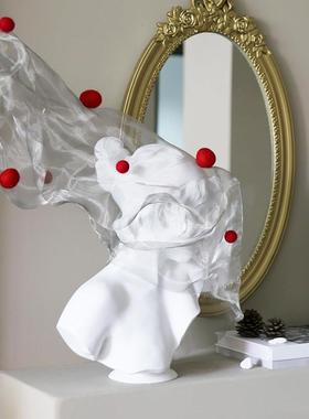 红色球多巴胺面纱女孩艺术雕像雕塑北欧电视柜茶几轻奢风装饰摆件