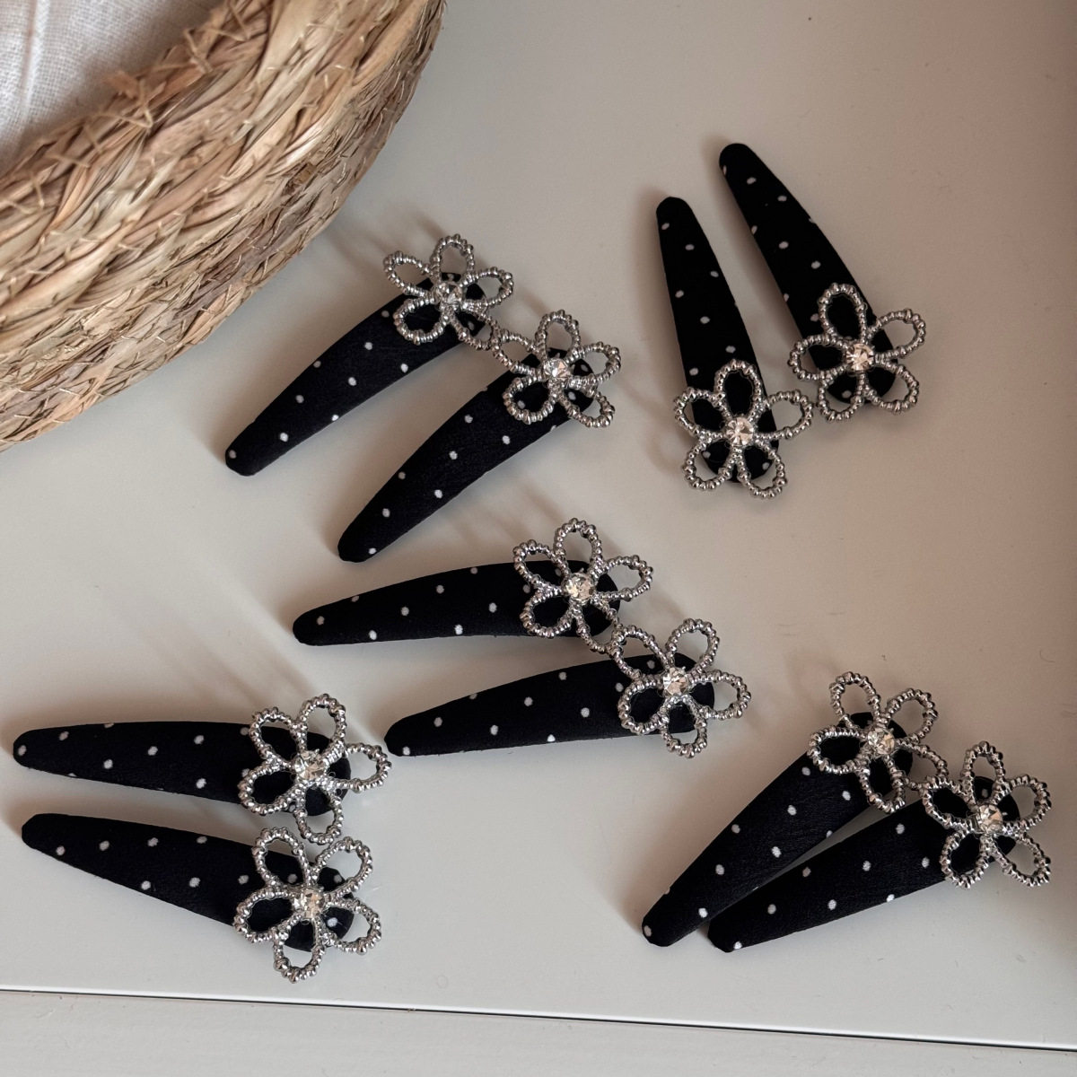 波点闪钻花朵夹子发夹高级感精致侧边发卡百搭刘海夹碎发边夹头饰,淘宝优惠券,粉丝福利购,淘宝优惠卷