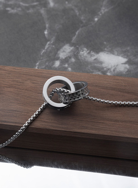 欧美嘻哈简约双环扣钛钢吊坠男