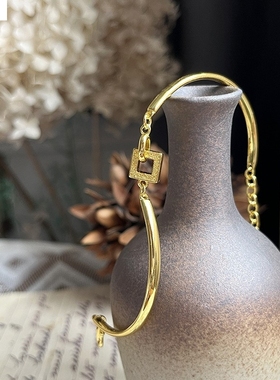 法式温柔环环相扣手链女生日小众设计感甜美简约相扣闺蜜礼物百搭