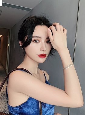 百搭锆石花瓣手链女 学生闺蜜网红高级感手镯简约设计个性手百搭