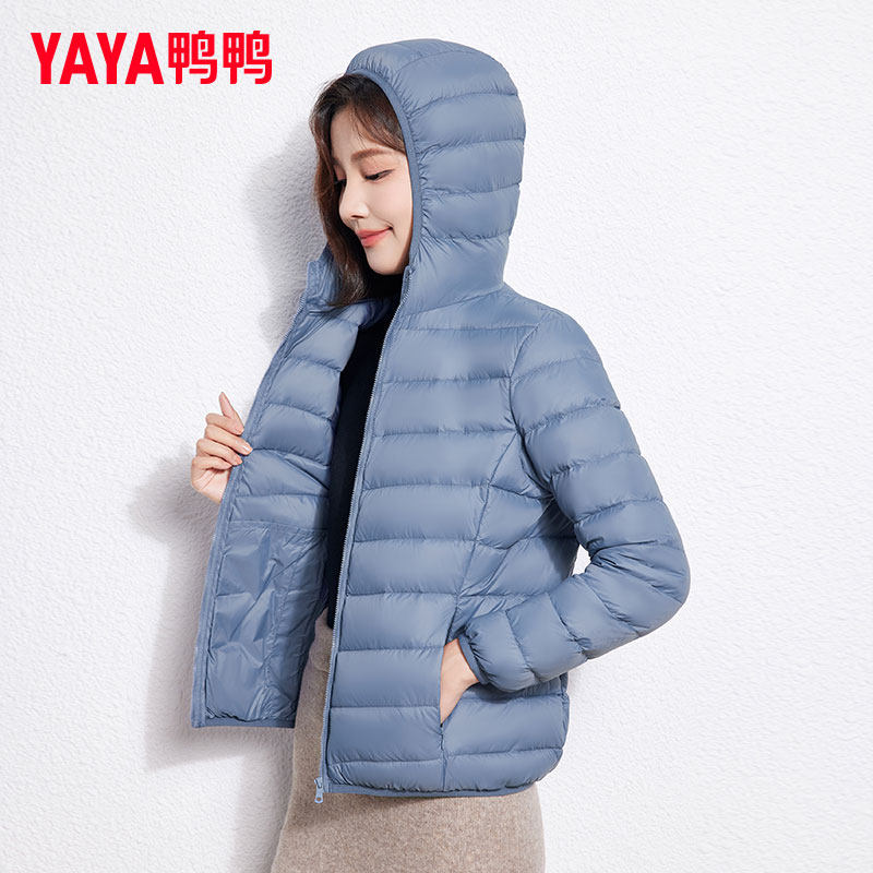 鸭鸭2022年新款轻薄女款短款大码冬 鸭鸭依恒羽绒服