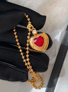 红色宝石拉丝大爱心项链配饰女轻奢小众高级感长款桃心锁骨链颈链