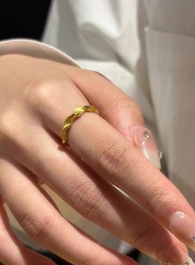 黄金色古法沙金镀金999扭结戒指女开口戒极简素圈轻奢时尚高级感