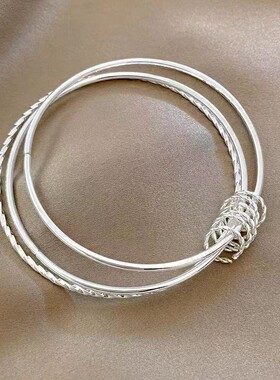 2026夏日爆款时尚手链女轻奢风小众设计感手镯简约百搭送朋友闺蜜