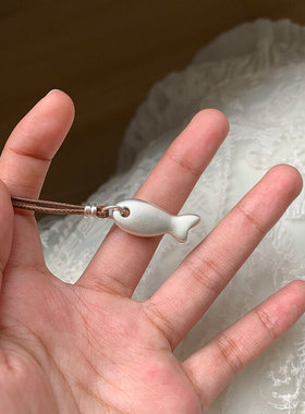 复古磨砂小鱼饼项链秋冬毛衣链