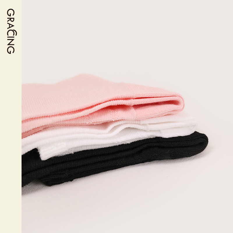 【商场同款】歌瑞森女士双针白色暗纹花朵短袜纯色短筒棉袜子新款,淘宝优惠券,粉丝福利购,淘宝优惠卷