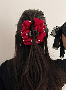 法式温柔赫本风发夹女2023新款珍珠泡泡抓夹蝴蝶结后脑勺鲨鱼夹子