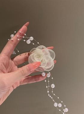 白色山茶花珍珠项链女新款花朵颈链高级感锁骨链脖子配饰颈花绑带