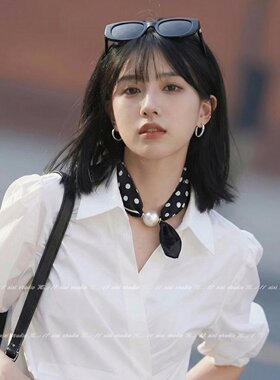 复古港风白色字母磁吸丝巾项链