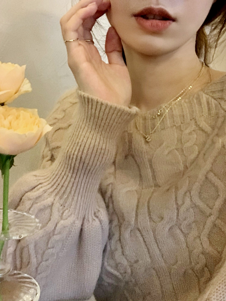 2021方领个性外穿毛线衣 showywien毛针织衫