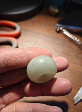 和田玉平安扣且末青白玉直径26厚度16重19克