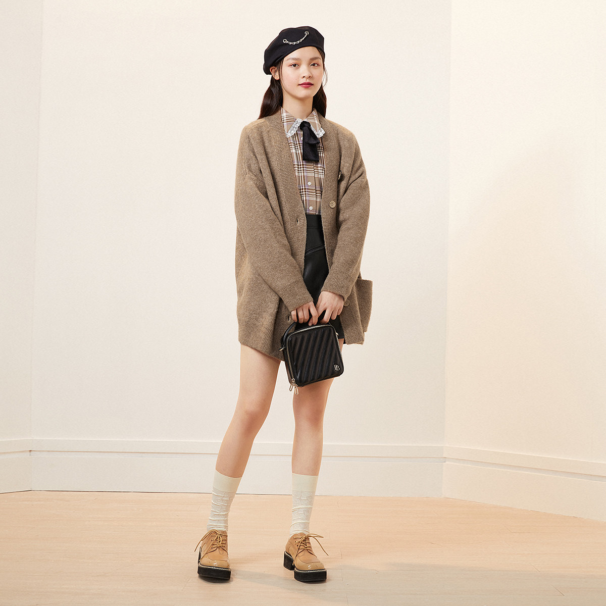 太平鸟女装复古格纹2020秋装衬衫 太平鸟慕淳衬衫