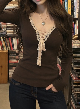 Sexy women's outf  欧美风复古棕色拼接蕾丝绑带镂空V领长袖上衣