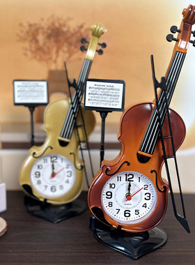 ZH888 创意学生桌面摆件时钟 大手提琴塑料闹钟 情侣朋友同学礼定