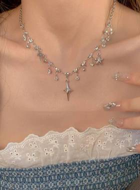 新品氛围感十字架流苏项链超闪锆