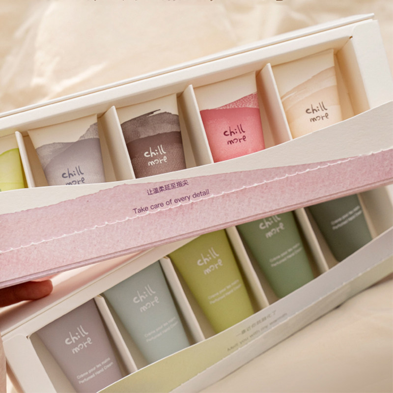 chillmore且悠手甲精华霜护手霜小礼盒滋润保湿防干裂秋冬留香氛,淘宝优惠券,粉丝福利购,淘宝优惠卷