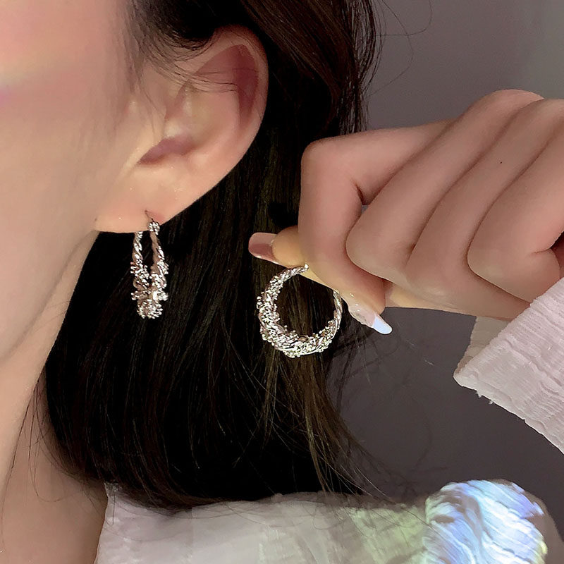 高级感缠绕闪钻耳扣个性冷淡风耳环2026年新款潮简约气质耳饰女,淘宝优惠券,粉丝福利购,淘宝优惠卷