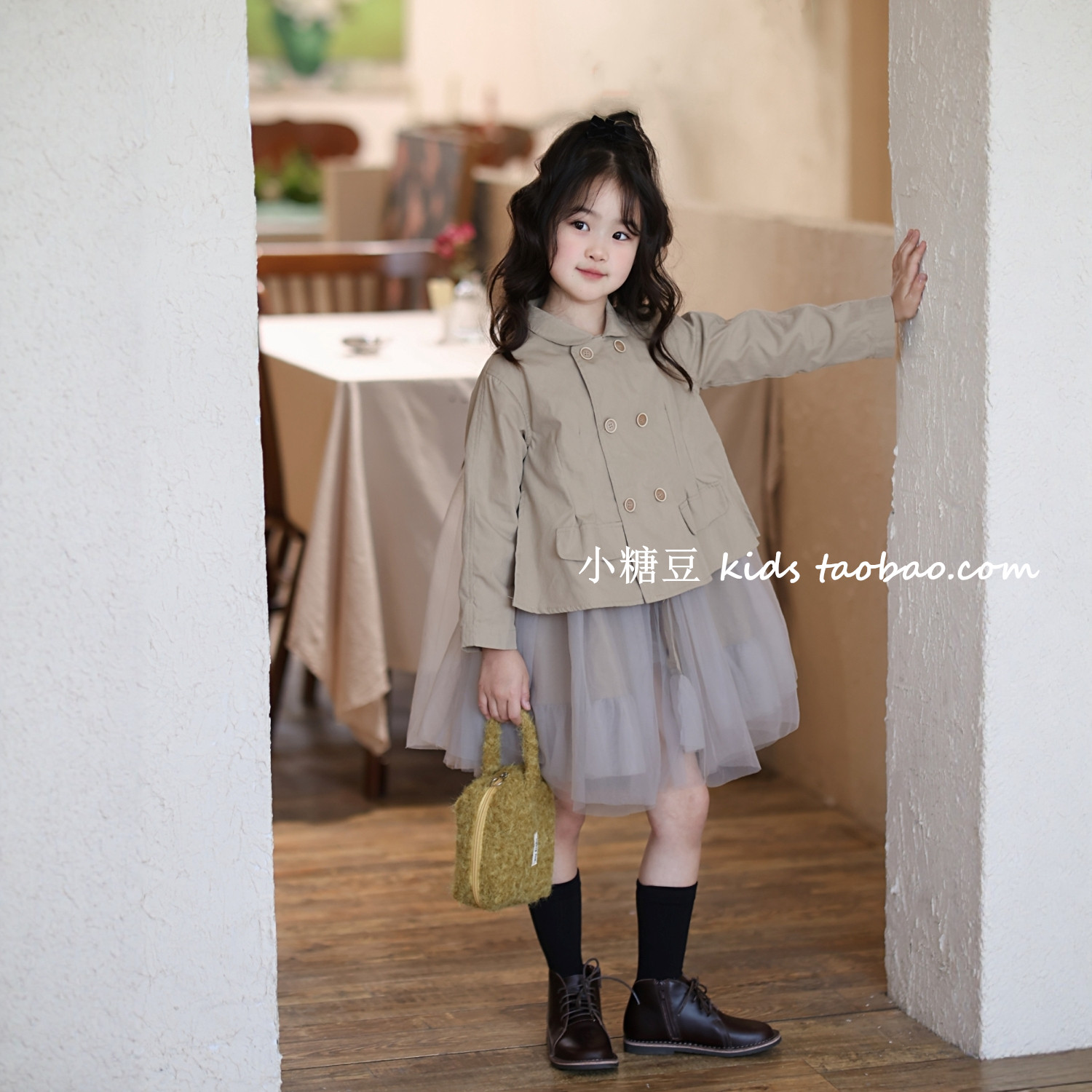 女童卡其色纱裙风衣外套2025秋季新款女孩高级感娃娃衫风衣裙夹克,淘宝优惠券,粉丝福利购,淘宝优惠卷