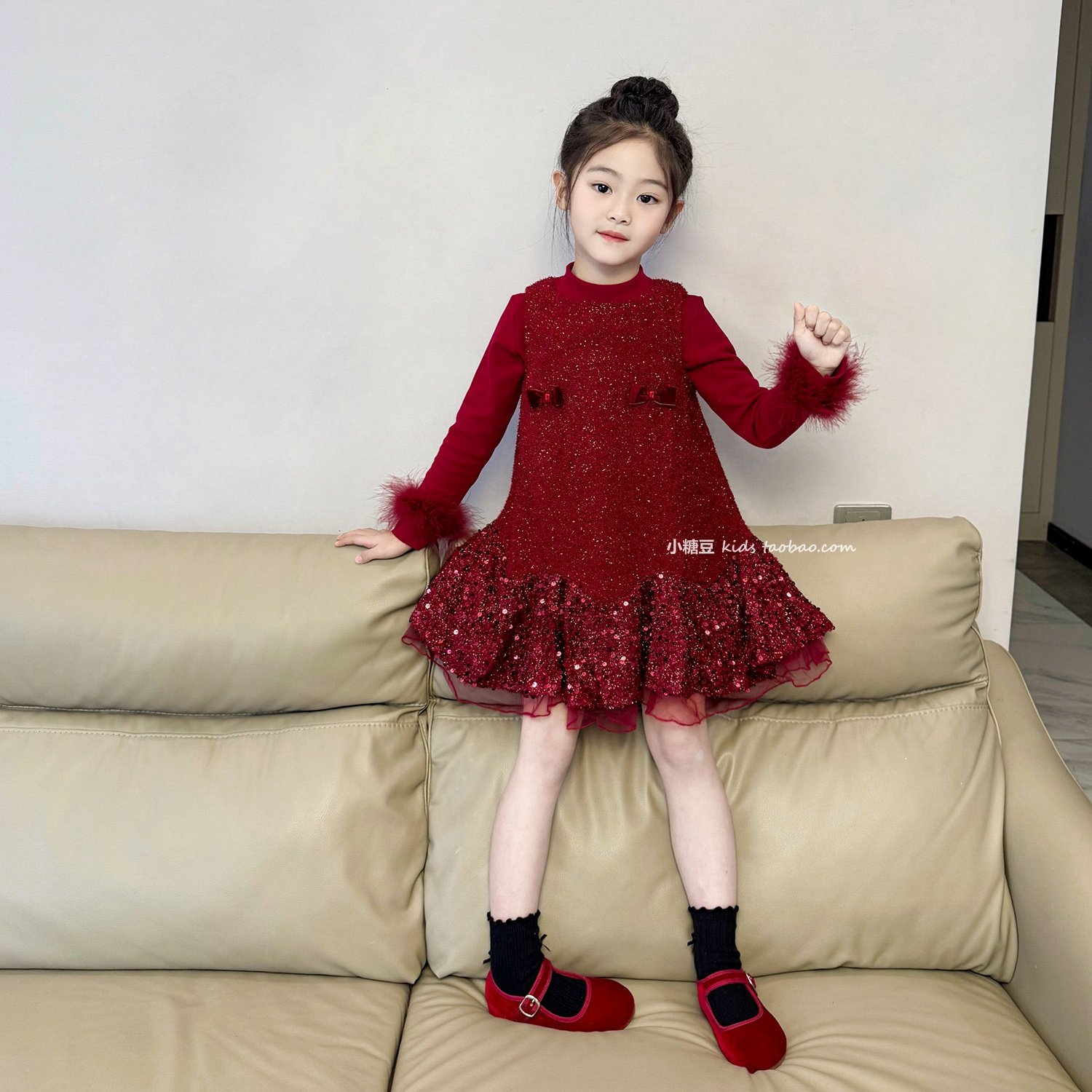 女童红色小香风亮片加绒背心裙2025冬季新款女孩圣诞公主裙连衣裙,淘宝优惠券,粉丝福利购,淘宝优惠卷