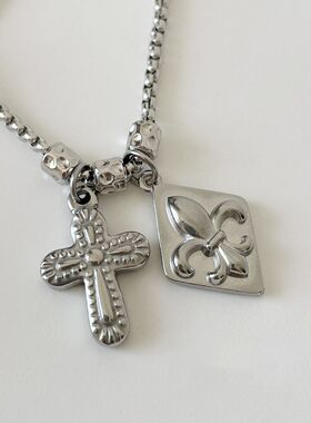 新品推荐 | 小众设计感银色十字架鸢尾花双吊坠气质百搭项链