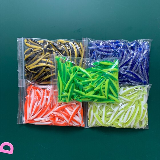 路亚饵软虫假饵套装T尾鱼钩鱼饵鲈鱼翘嘴鳜鱼黑坑野钓海钓鱼具