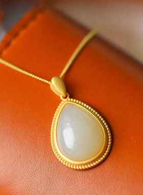 纯银镶玉石项链耐看风吊坠送妈妈