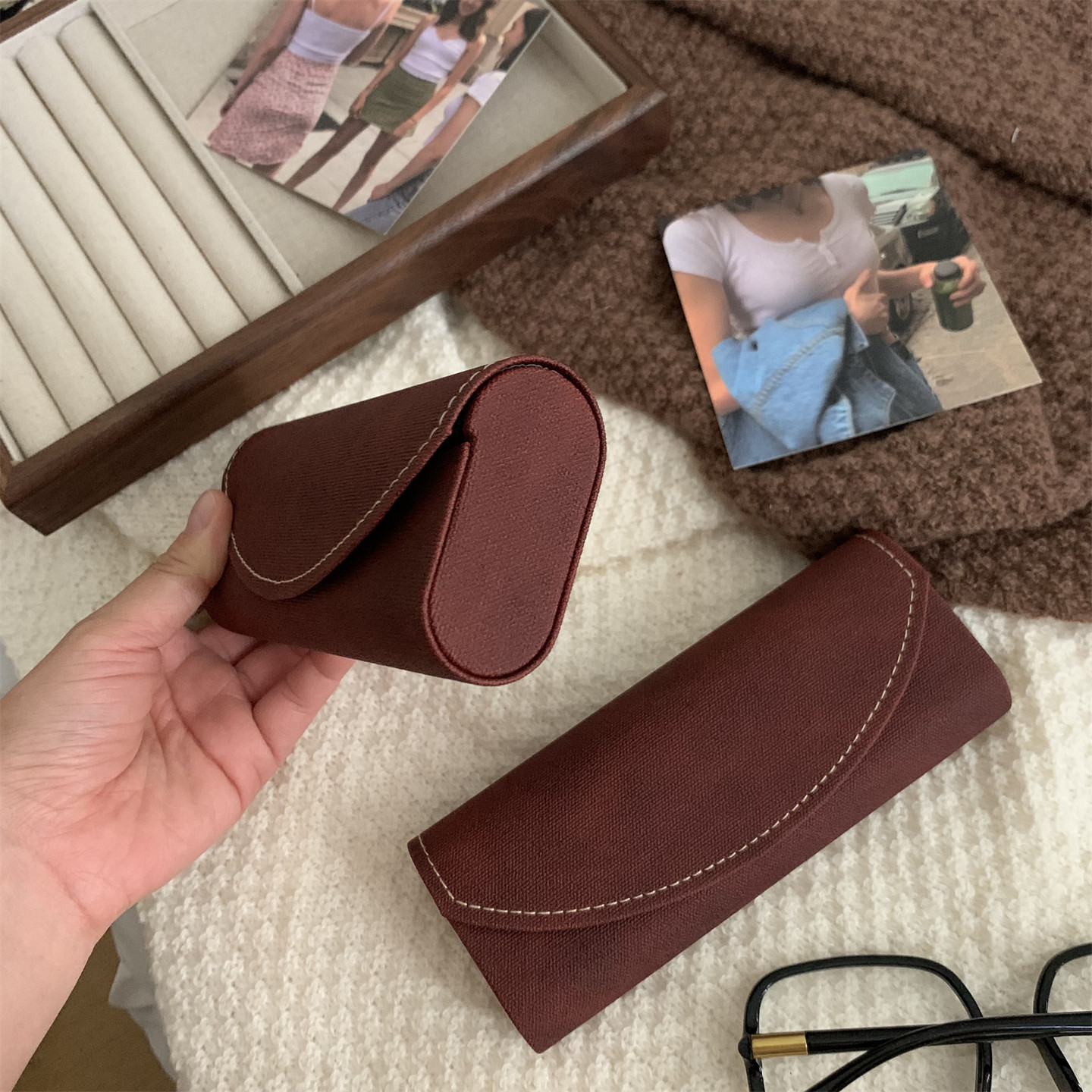 高级感复古红色眼镜盒日系防尘学生便携轻便近视太阳镜墨镜收纳盒,淘宝优惠券,粉丝福利购,淘宝优惠卷