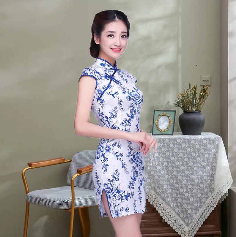 Short summer cheongsam, retro blue and white dress, Chinese style, slim fit Short summer cheongsam, retro blue and white dress, Chinese style, slim fit