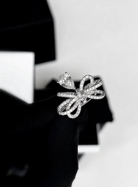 巨闪！小香风蝴蝶结水滴戒指