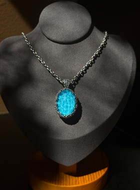 GEROCHRISTO复古雕刻大宝石吊坠