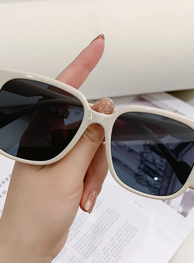 白框高级感墨镜女夏方圆脸显脸小太阳镜防晒遮阳眼镜显瘦防紫外线