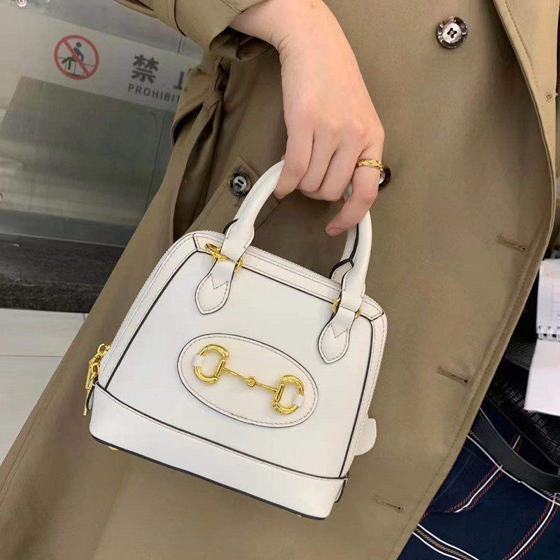 2021新款真皮小号百搭单肩感贝壳包 妃师女士包袋