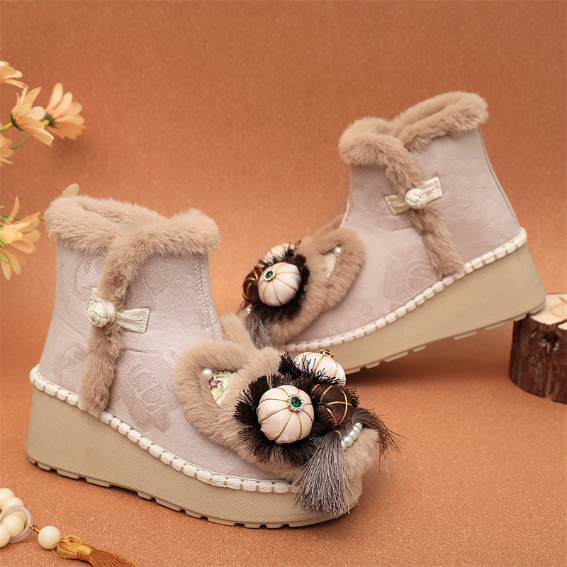 冬季高跟加绒手工虎头鞋中国风厚底绣花保暖女棉靴古风汉服短靴子 - 图0